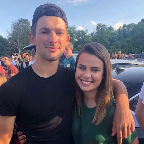 Meet your Posher, Hanna - Picture 2 of 4